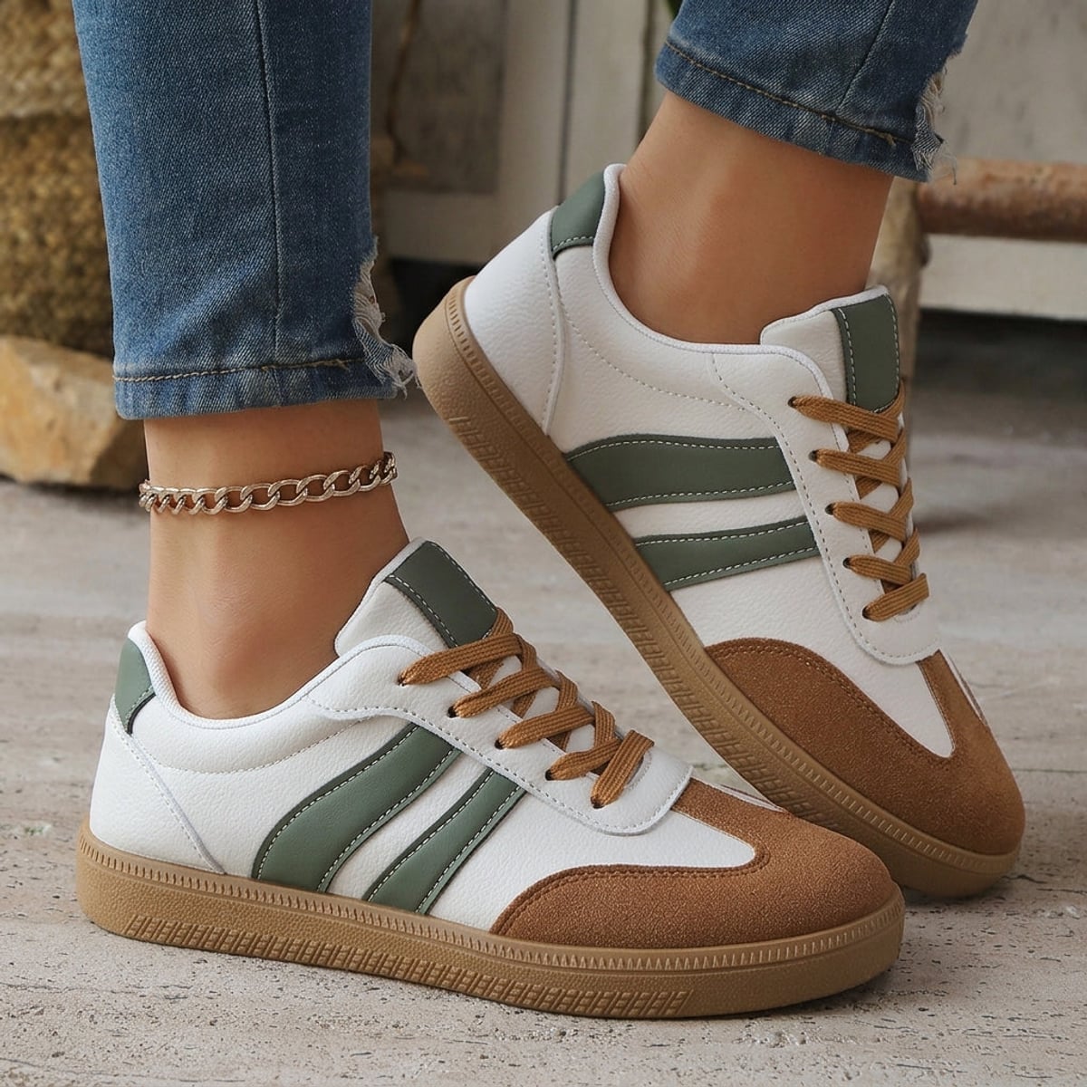 basket femme style rétro à lacets en vert & blanc