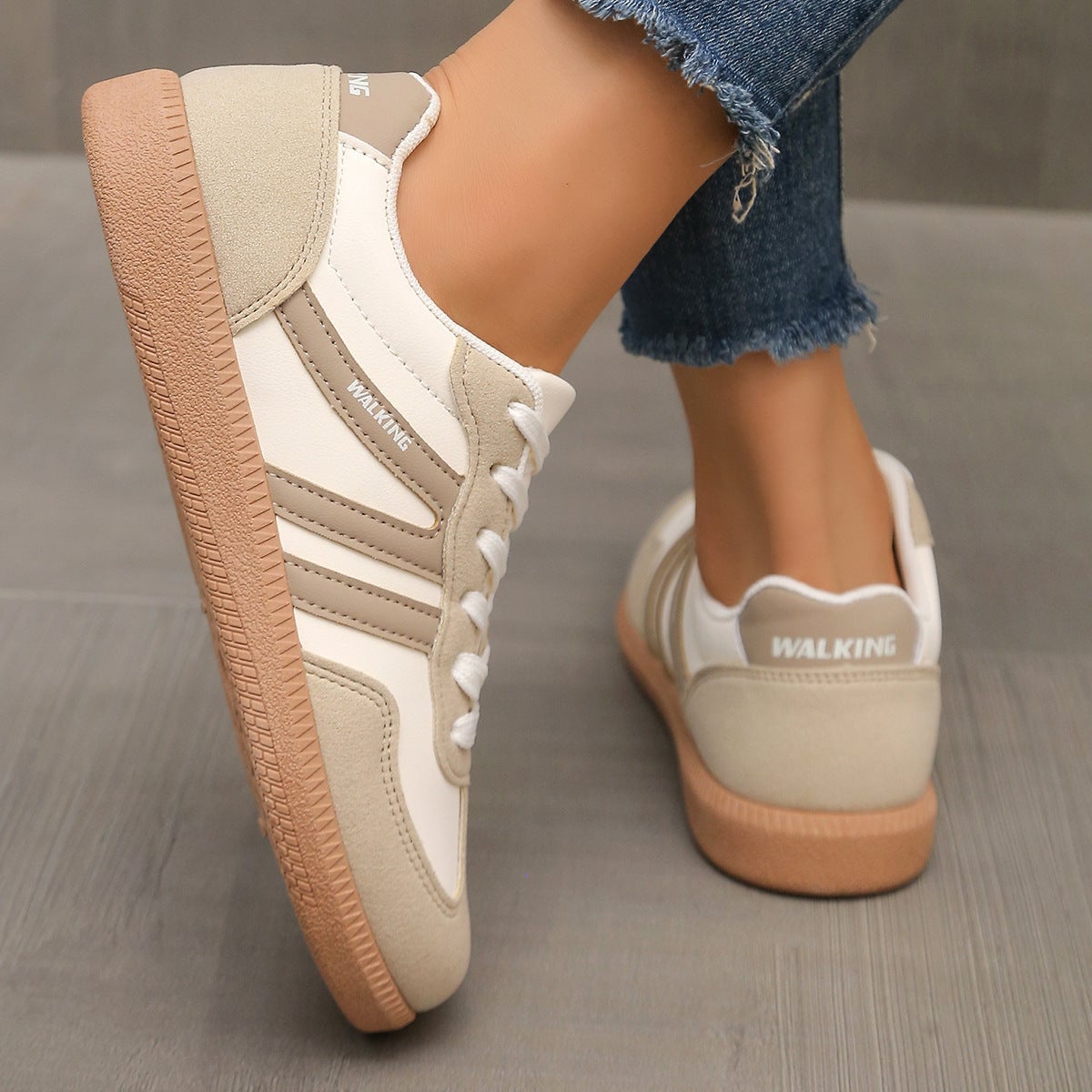 basket femme style rétro semelle gomme en blanc cassé