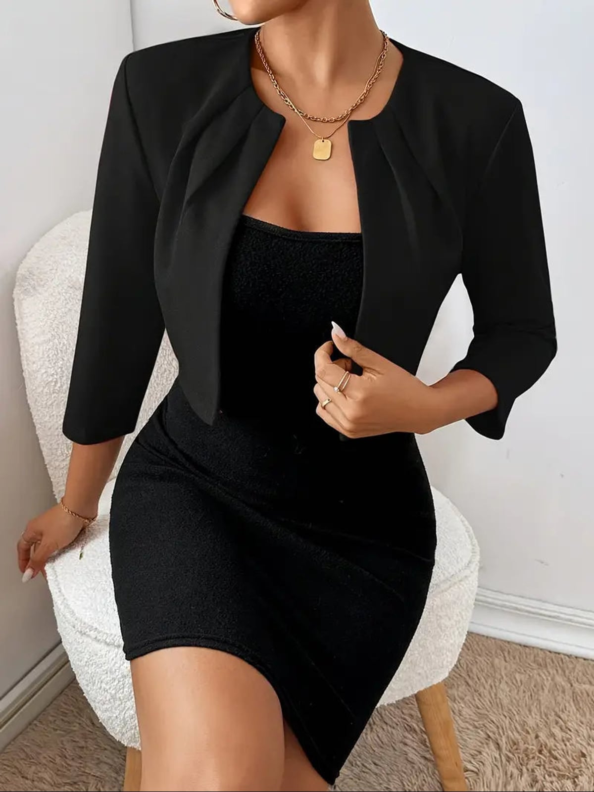 blazer court femme col rond manches 3/4 en noir