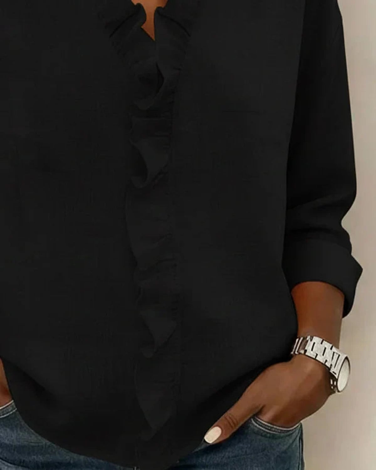 blouse femme col en v à volants manches longues en noir