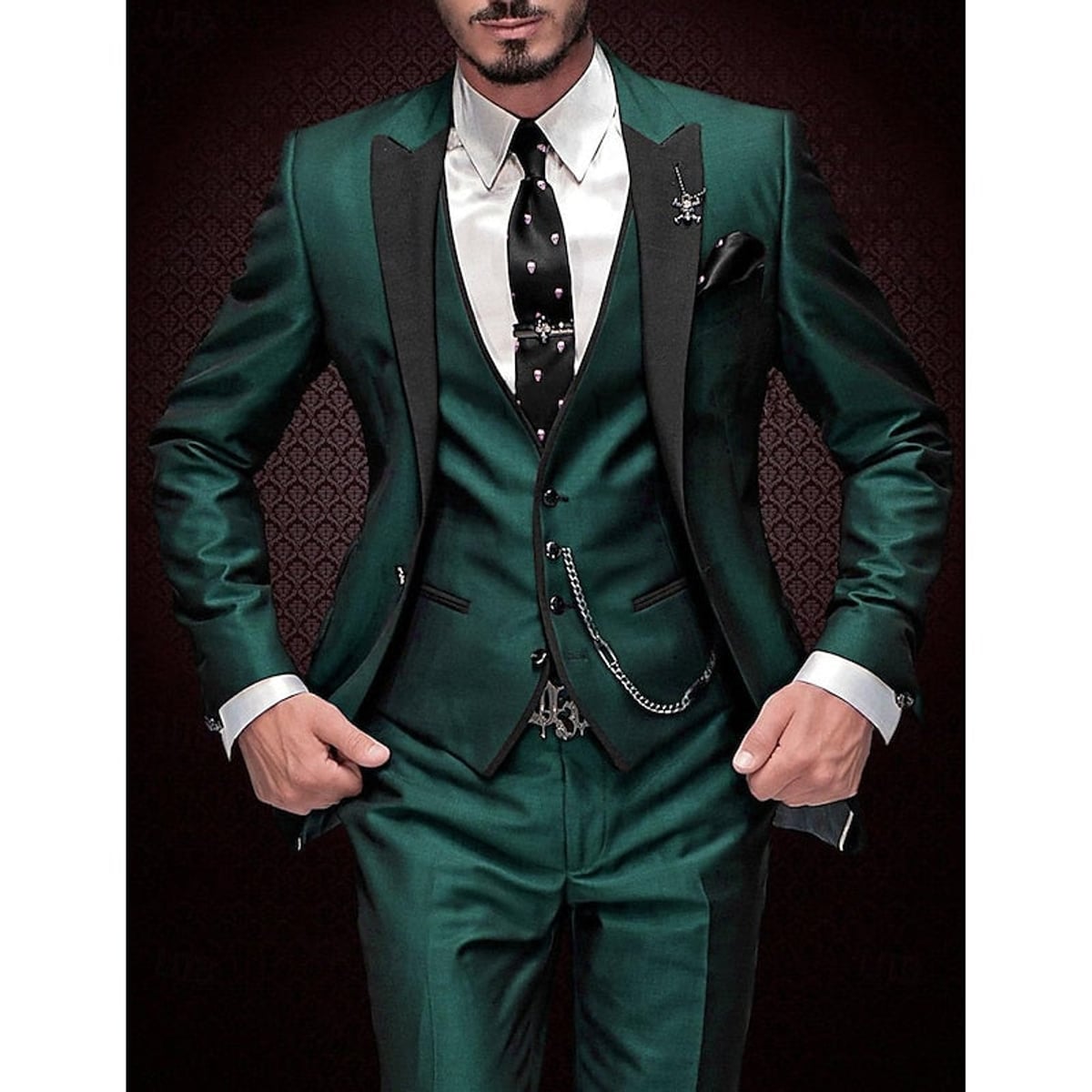 costume 3 pièces homme coupe slim revers satin en vert foncé