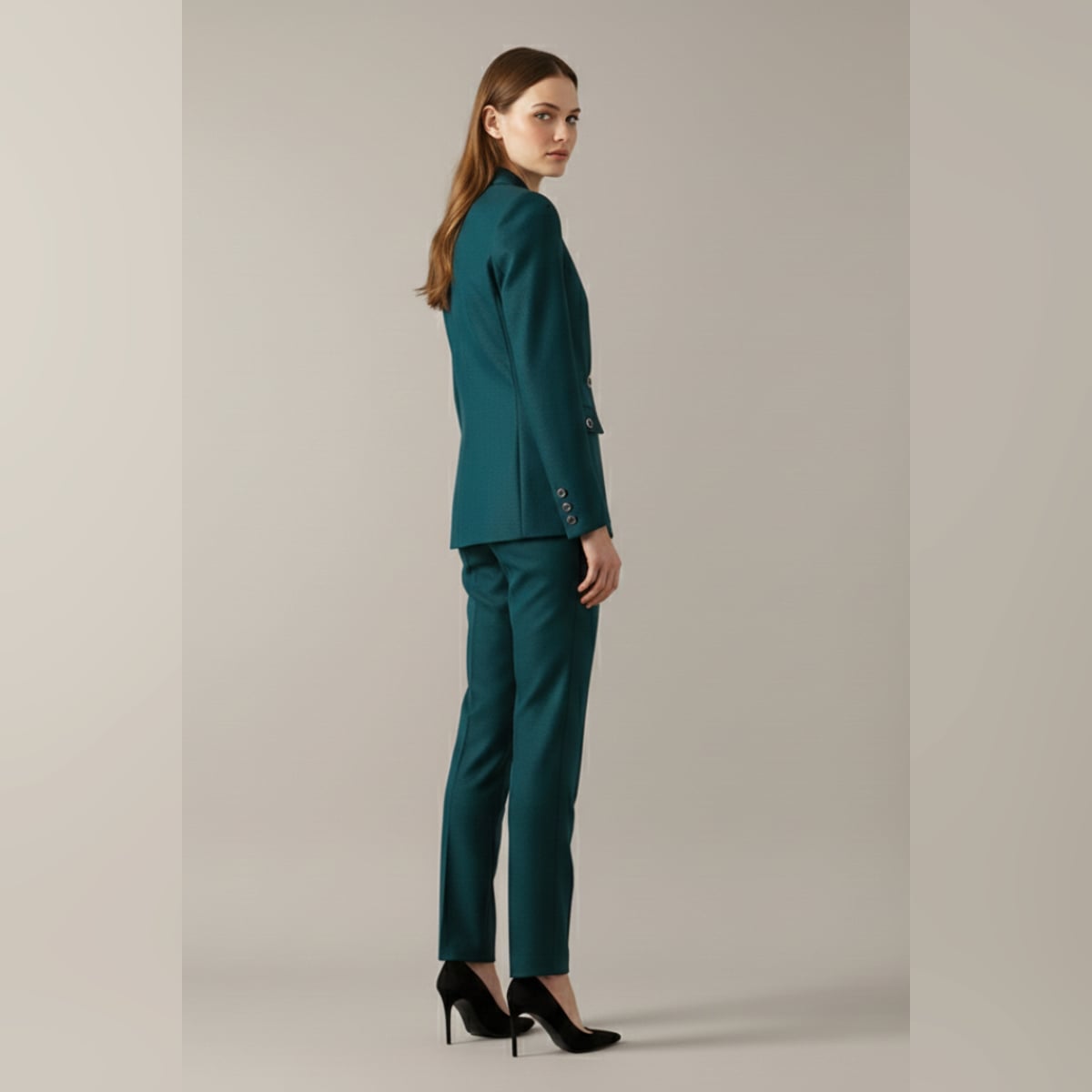 ensemble tailleur femme blazer et pantalon droit