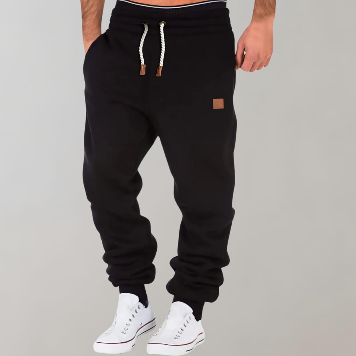 jogging homme coupe droite taille élastiquée en noir