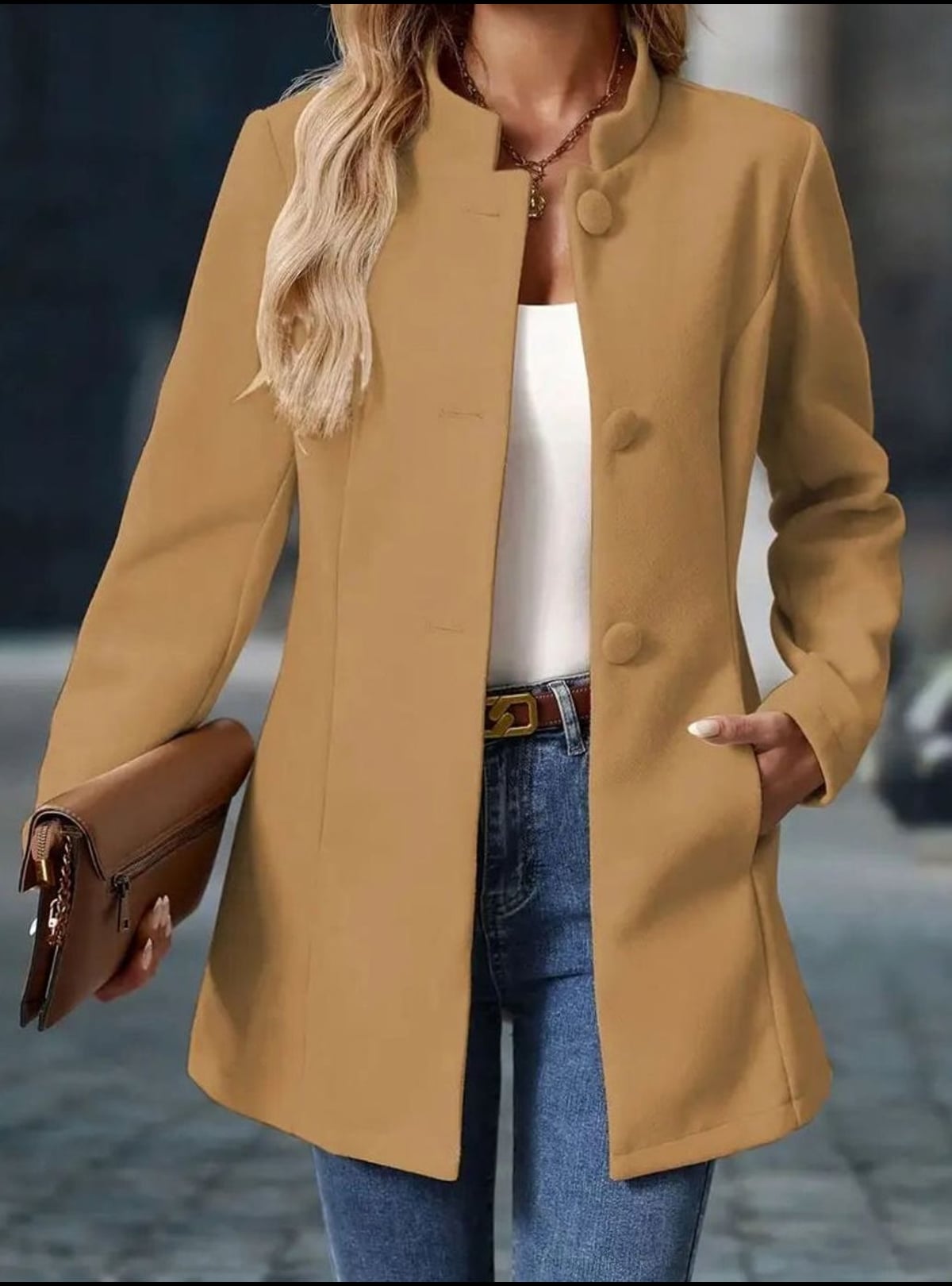 manteau femme col montant boutons en beige