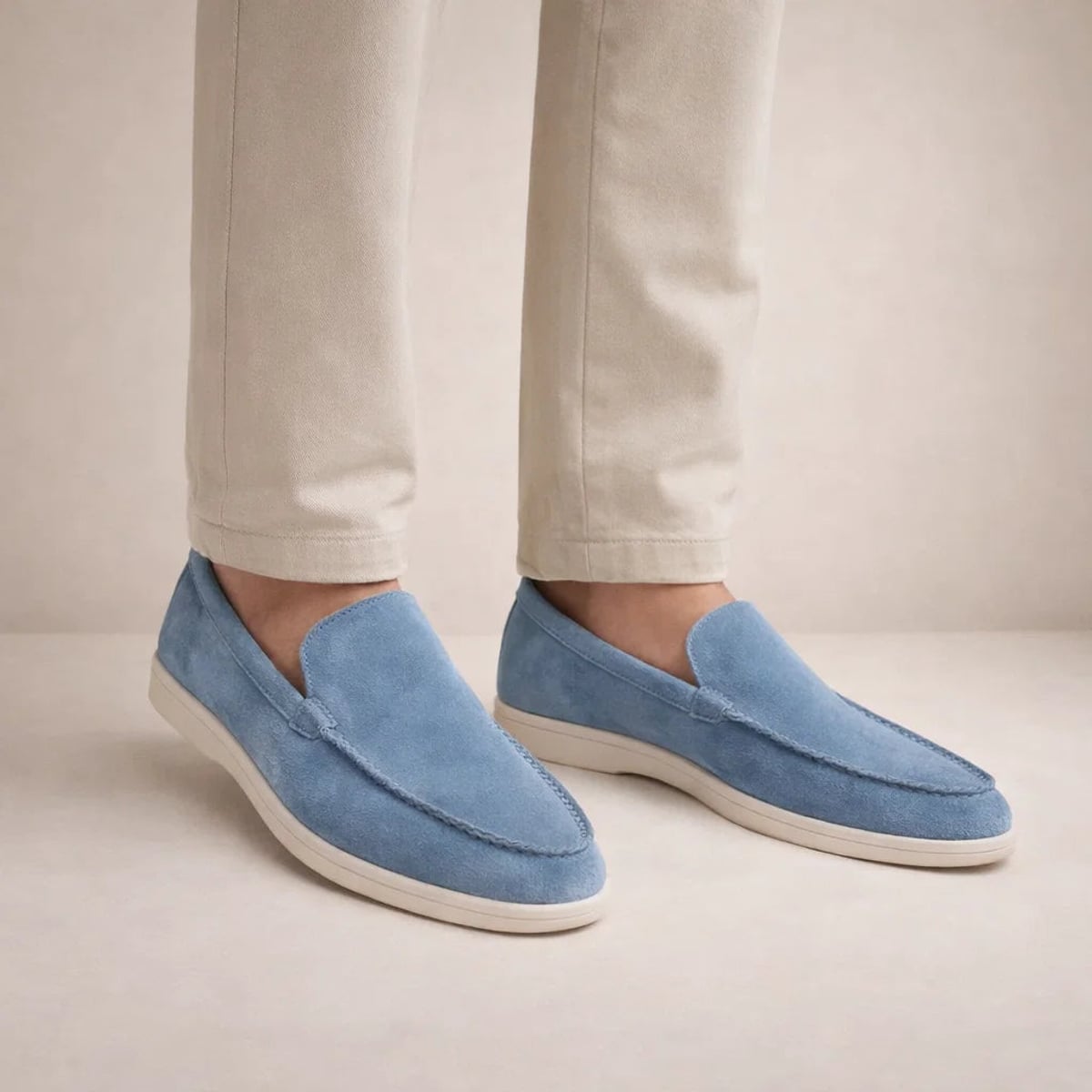 mocassin homme semelle blanche en bleu clair