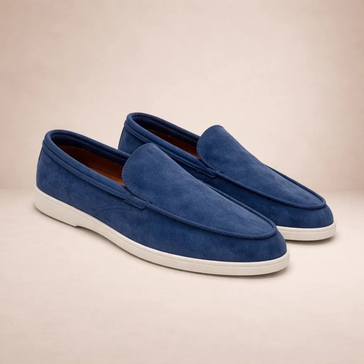 mocassin homme semelle blanche en bleu marine