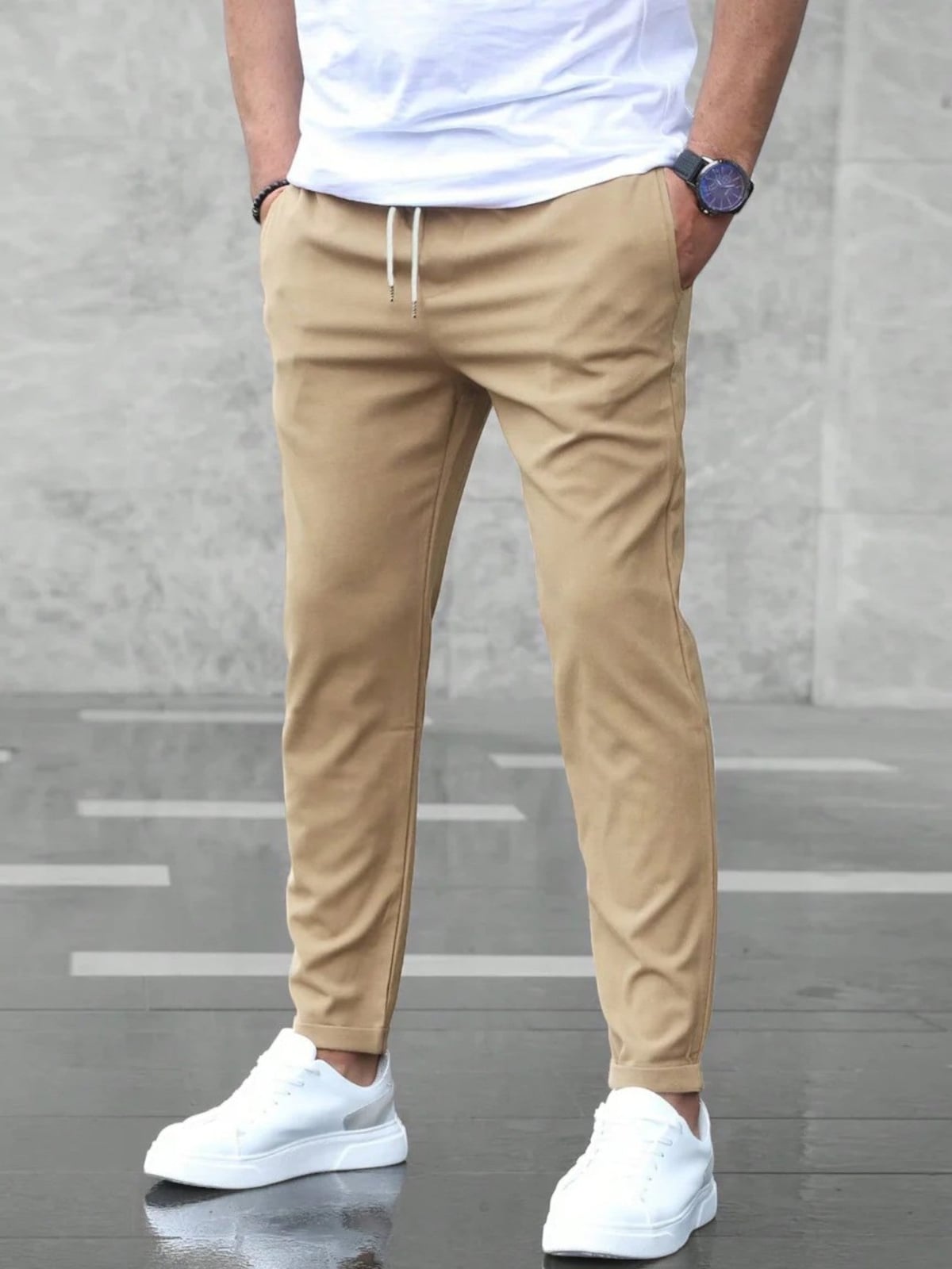 pantalon homme coupe slim taille élastiquée en beige