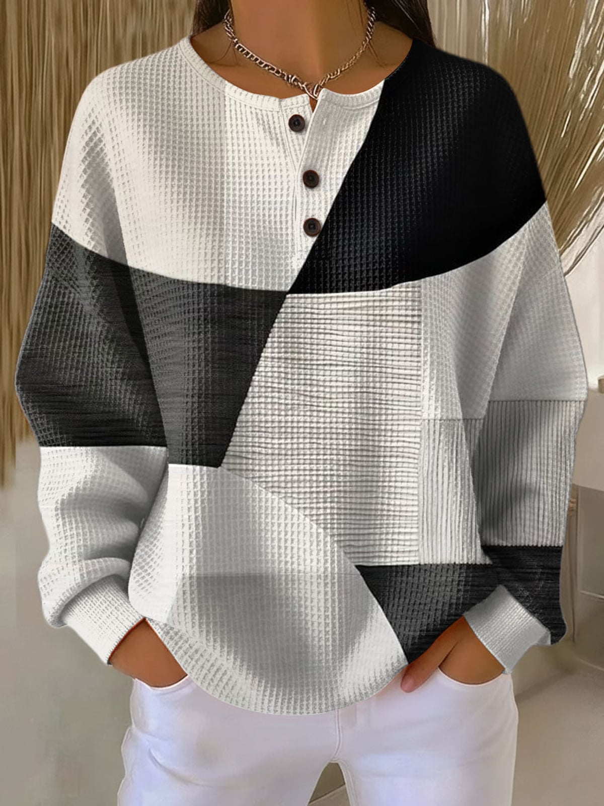 pull femme col rond manches longues motif graphique en art