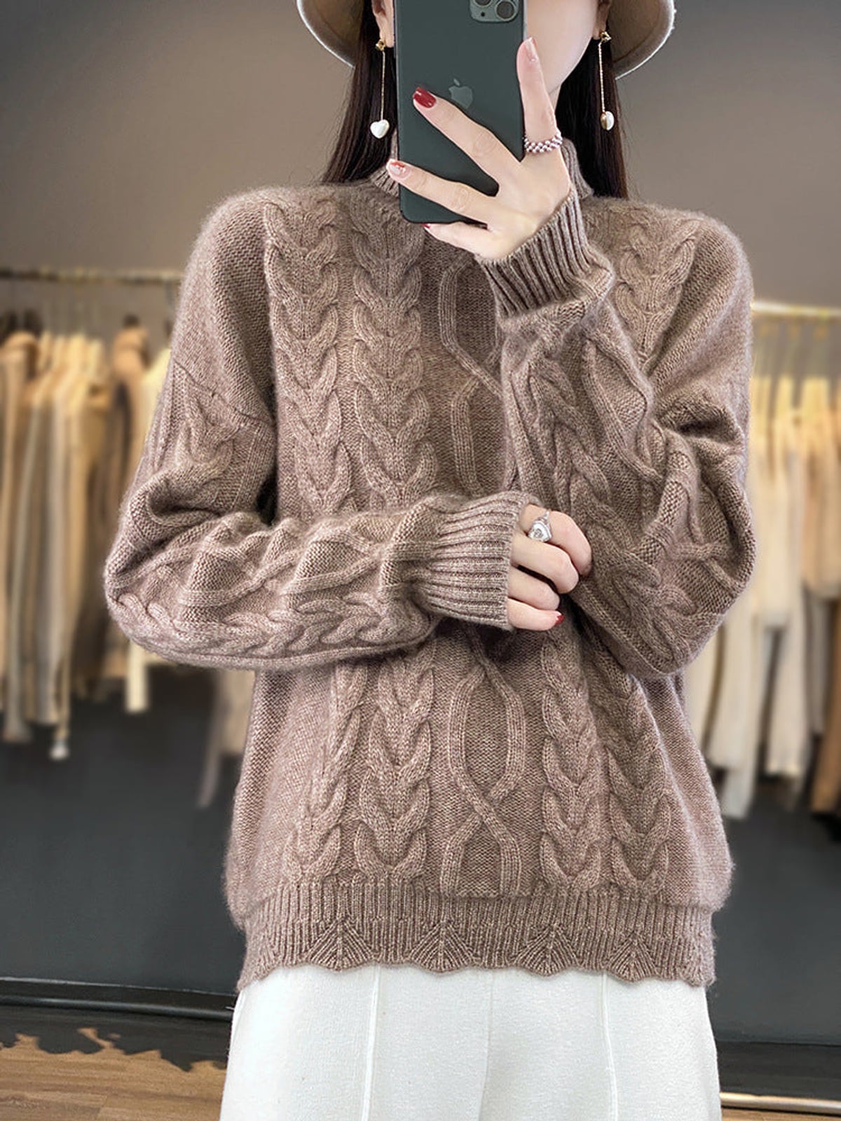 pull femme oversize col rond torsadé en camel naturel