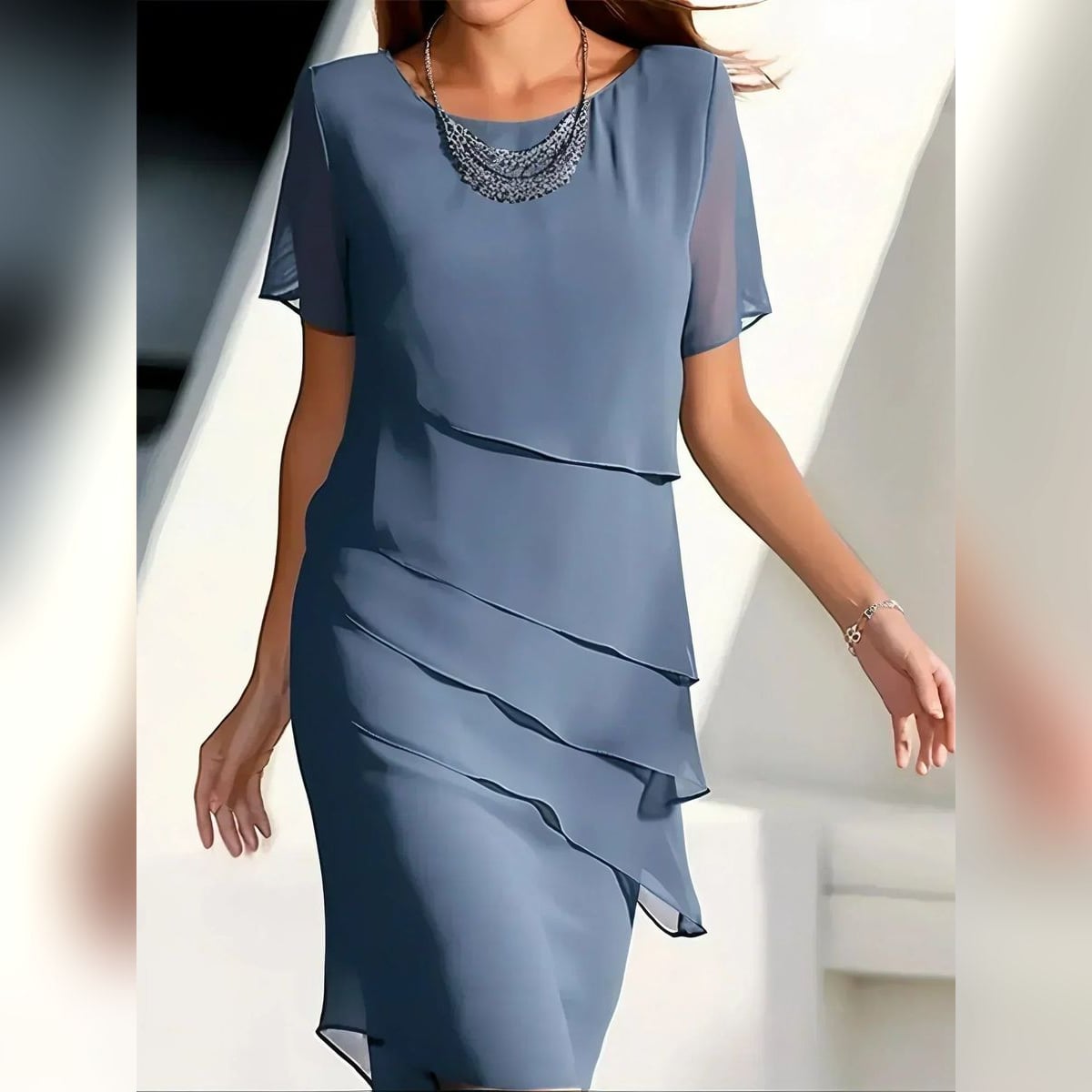 robe femme coupe fluide étagée en bleu