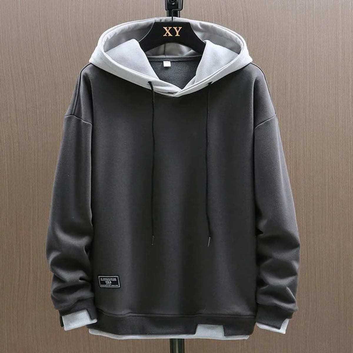 sweat à capuche homme coupe ample en gris
