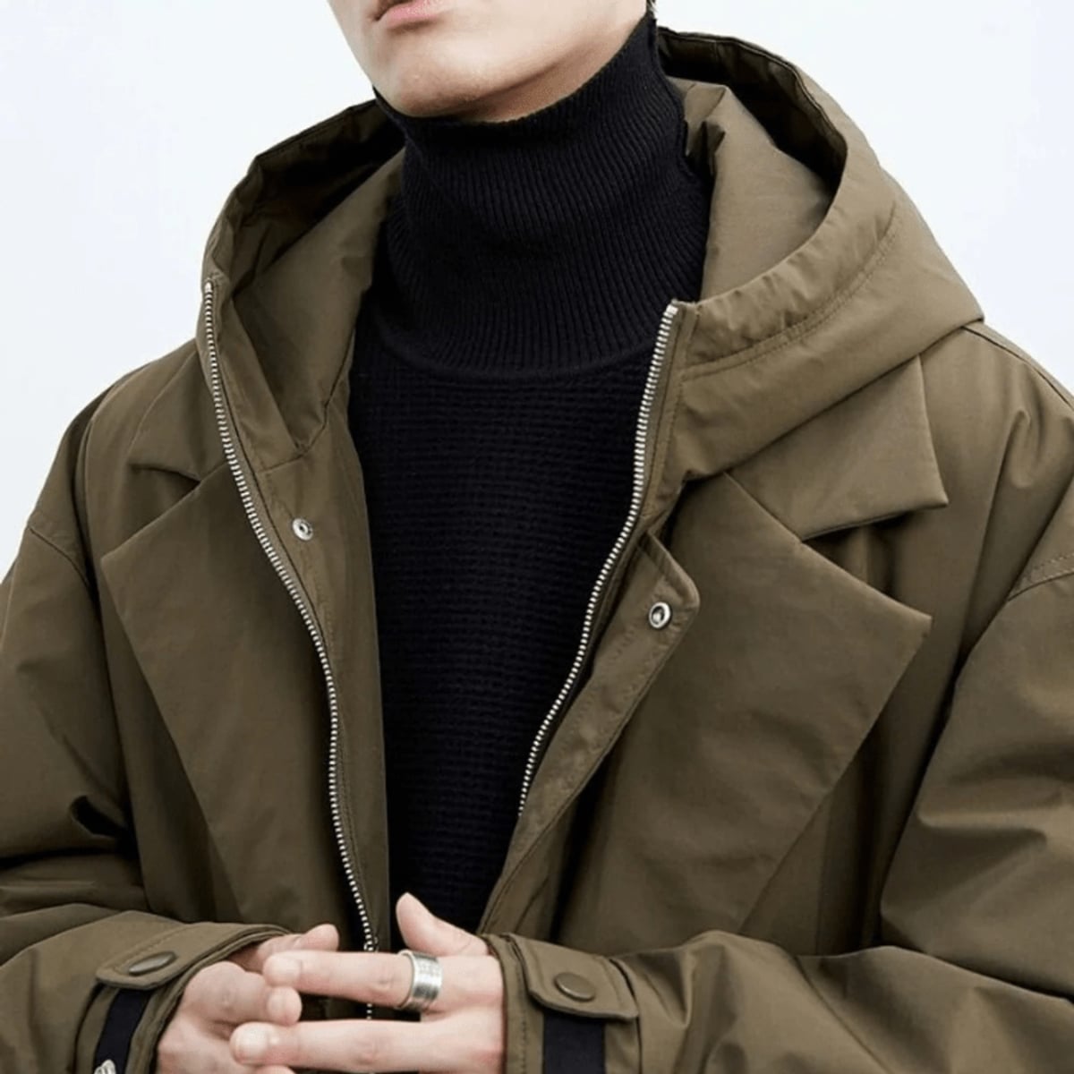 trench homme long à capuche oversize en vert olive