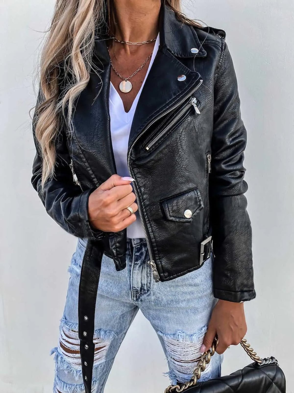 veste femme coupe ajustée zippée en noir