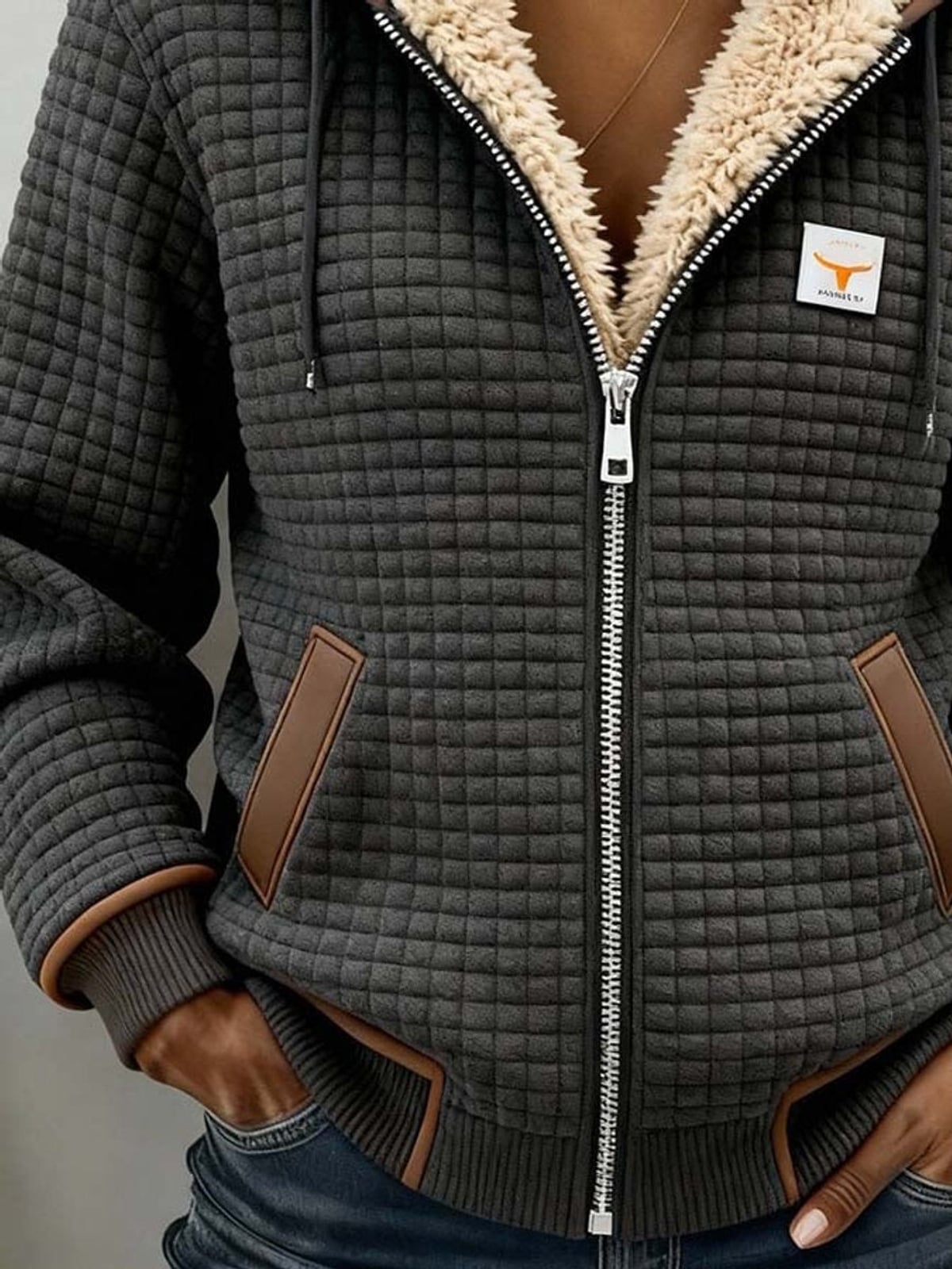 veste femme matelassée à capuche zippée