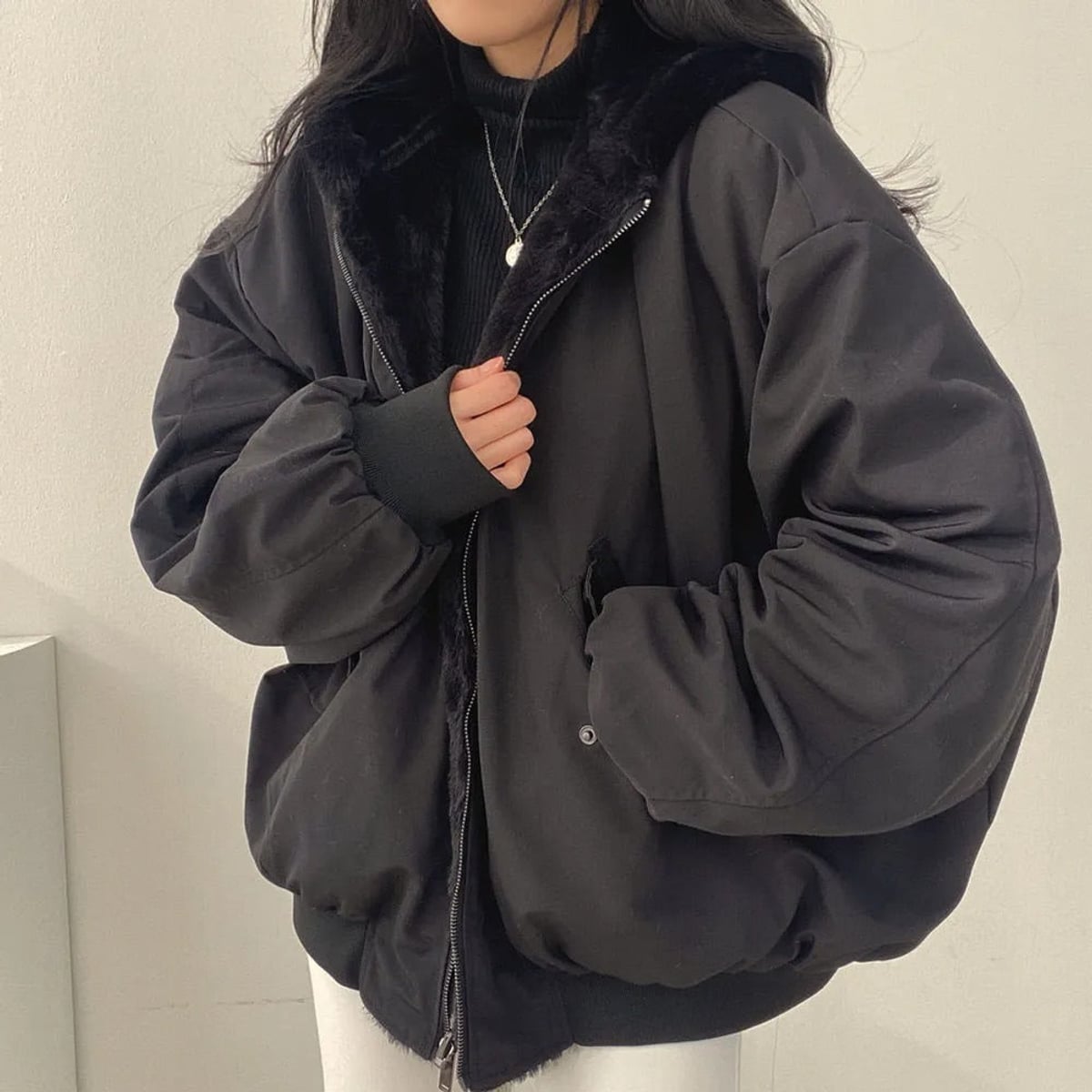 veste hiver femme oversize doublée fourrure en noir