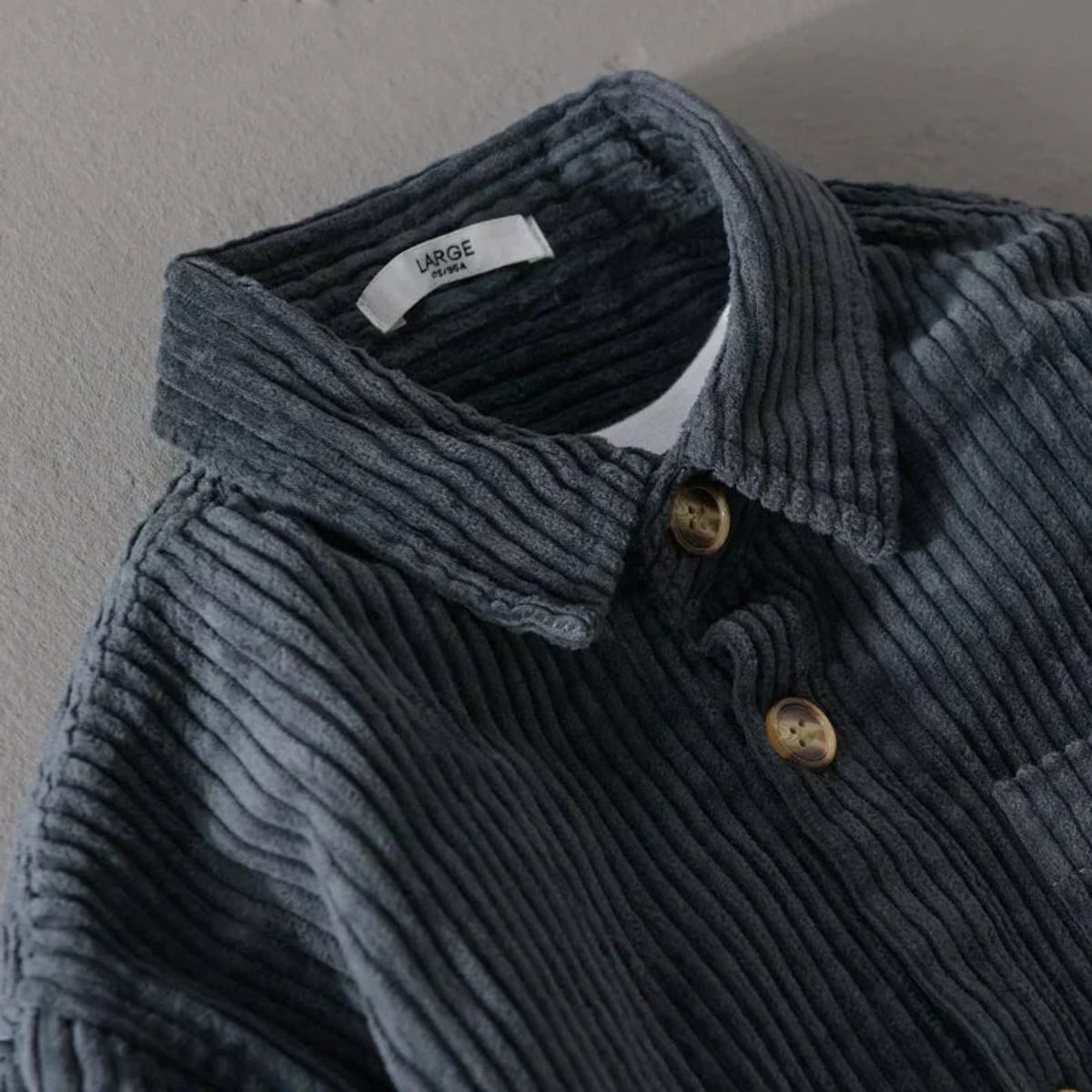 veste homme mi-saison coupe droite velours côtelé en bleu marine