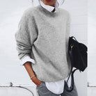 Pull en cachemire à col rond ajusté pour femme gris