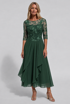 robe femme mi-longue brodée coupe évasée en vert