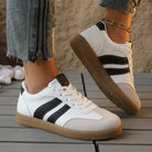 basket femme style rétro à lacets en noir & blanc