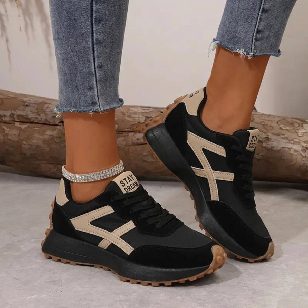 basket femme style rétro lacets en noir