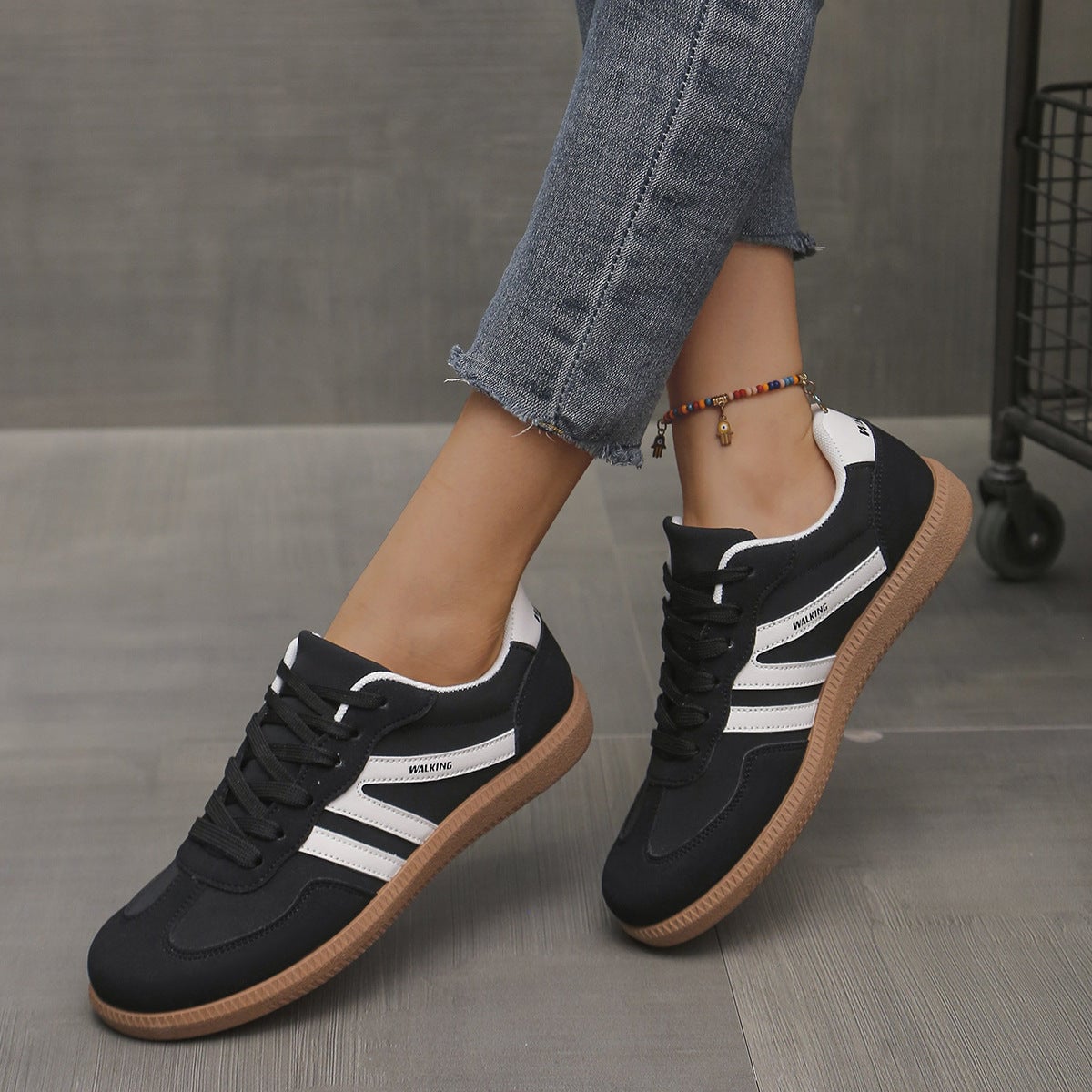 basket femme style rétro semelle gomme en noir