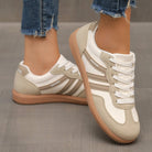 basket femme style rétro semelle gomme en blanc cassé