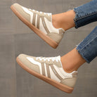 basket femme style rétro semelle gomme en blanc cassé