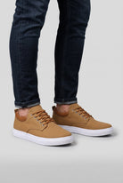 basket homme lacets semelle blanche 