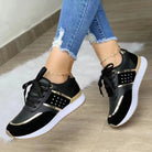 baskets femme lacets détails dorés en noir