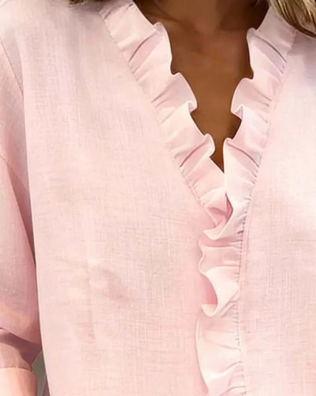 blouse femme col en v à volants manches longues en rose