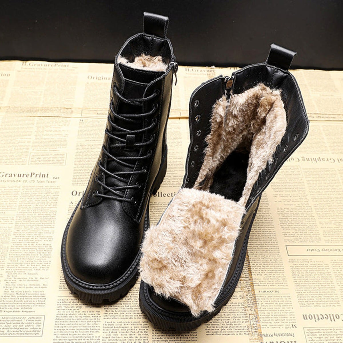 boots femme fourrées lacets plateforme en noir