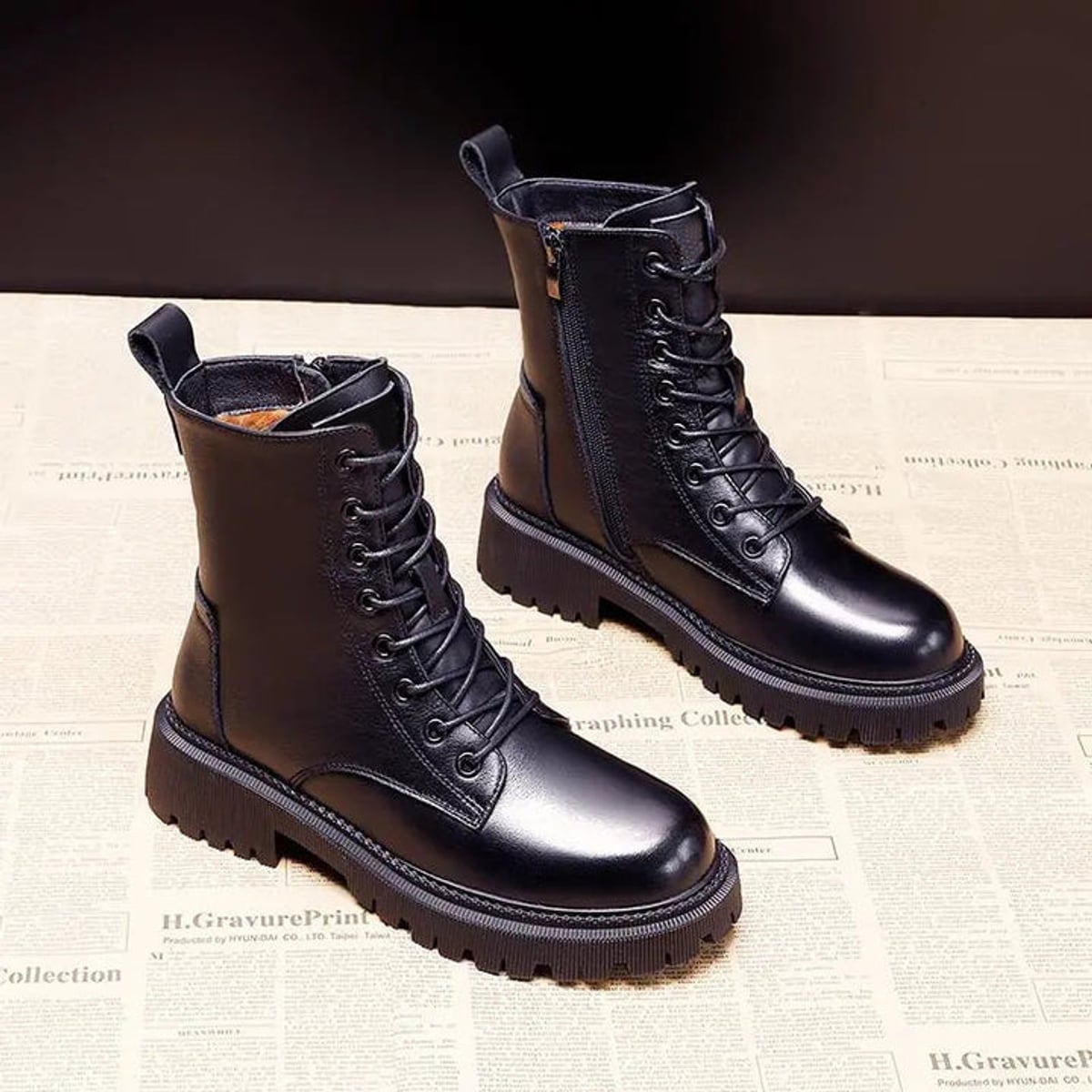 boots femme fourrées lacets plateforme en noir
