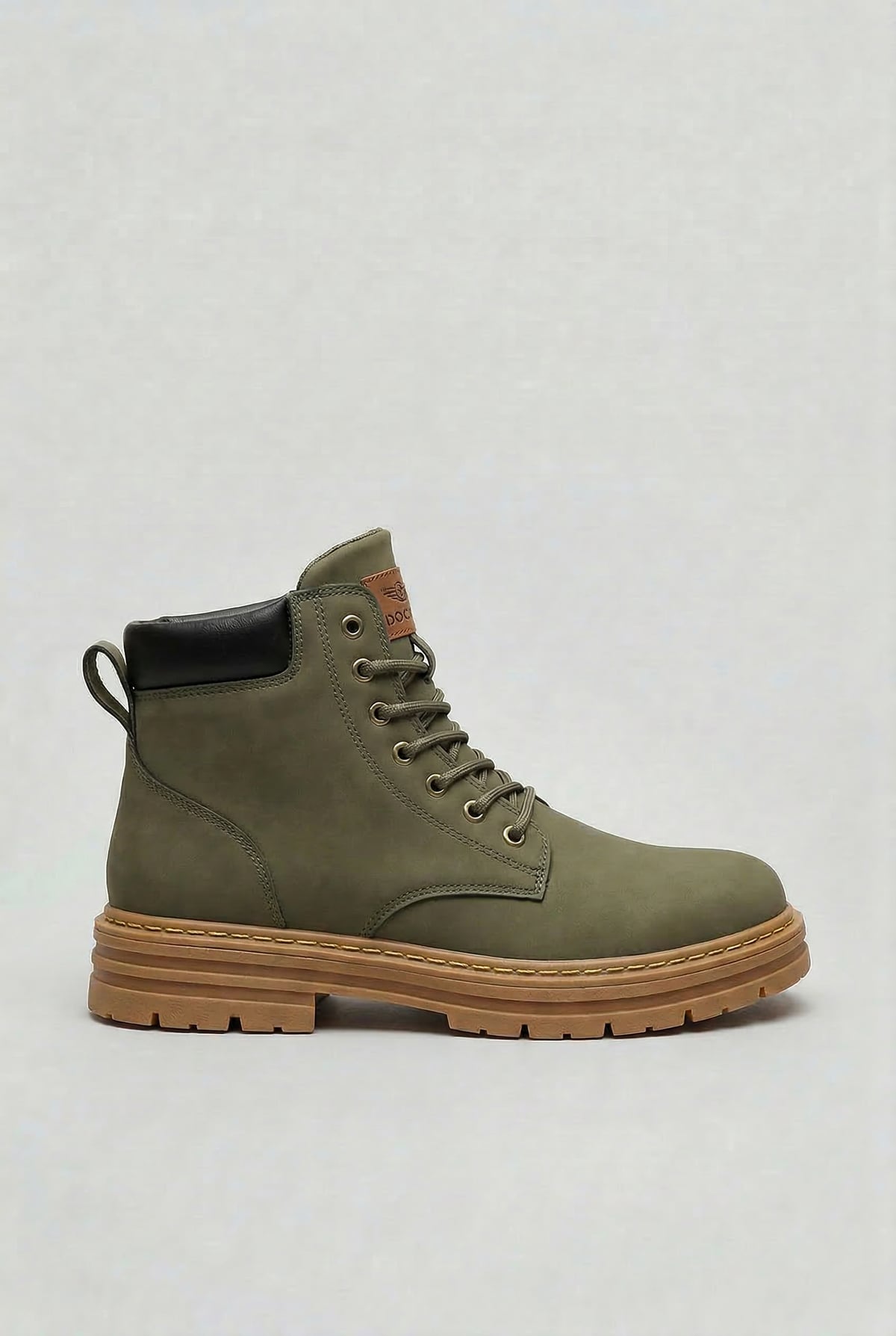 boots homme lacets semelle crantée en vert foncé