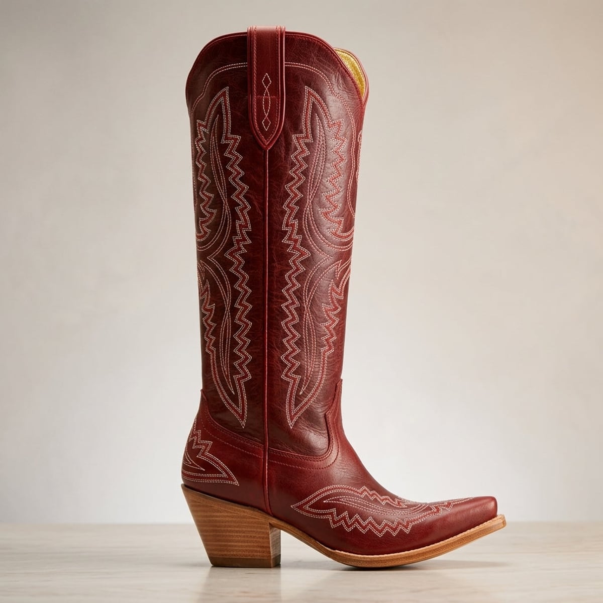 bottes cowboy femme tige haute talon bloc en rouge