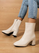 bottines femme talon bloc bout pointu en beige