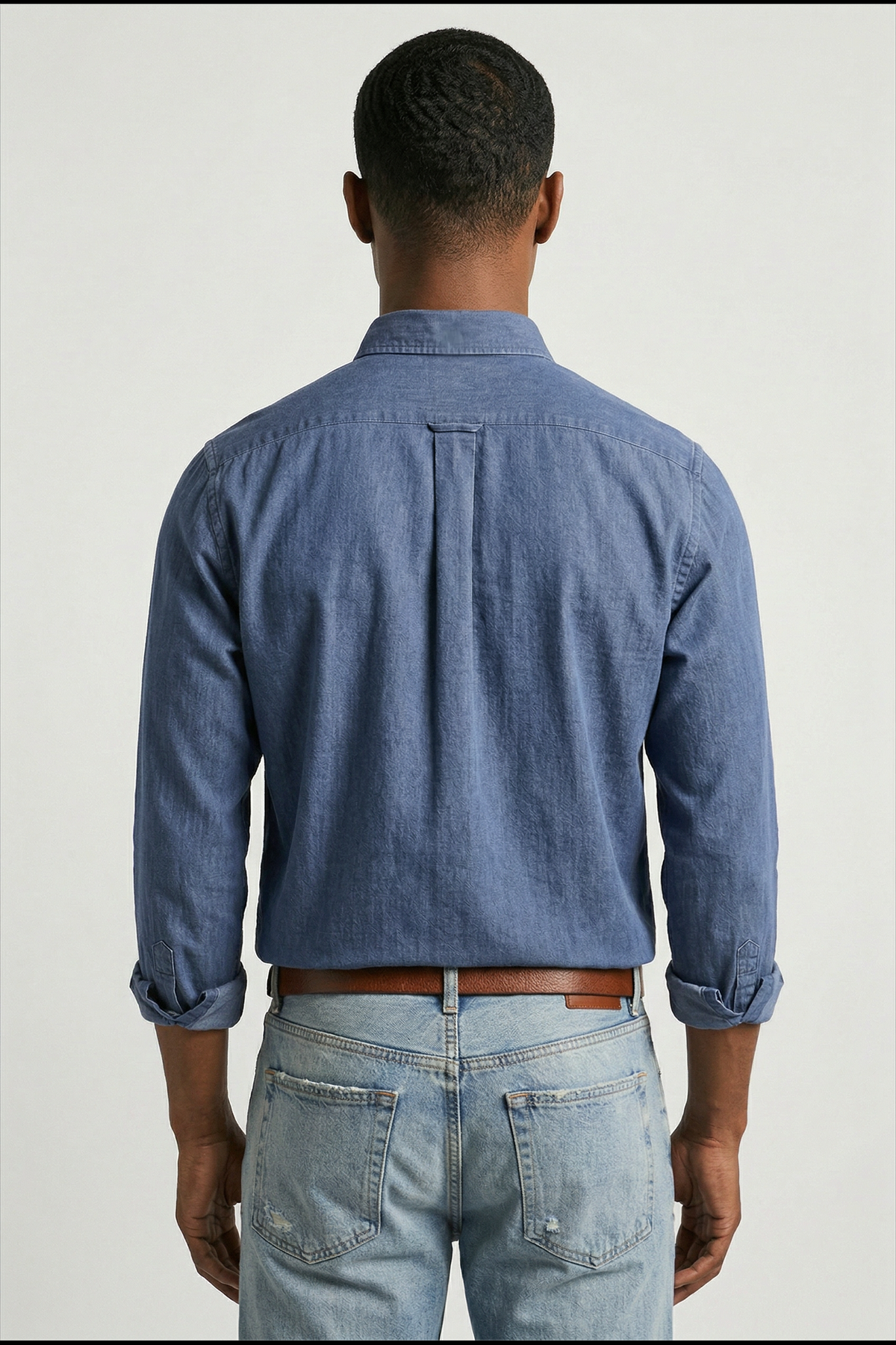chemise homme col boutonné manches longues en bleu