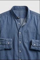 chemise homme col boutonné manches longues en bleu