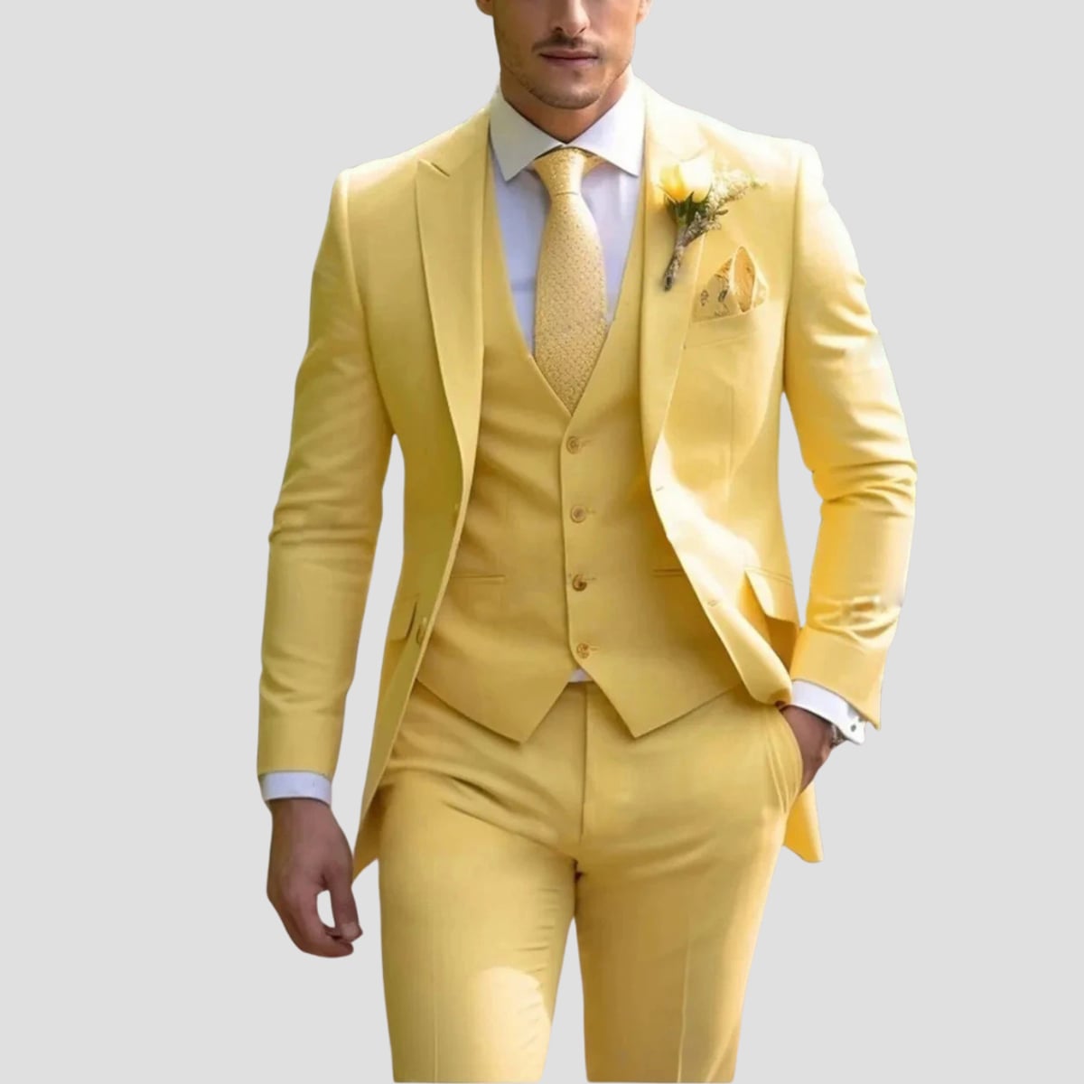 costume 3 pièces homme coupe slim en jaune