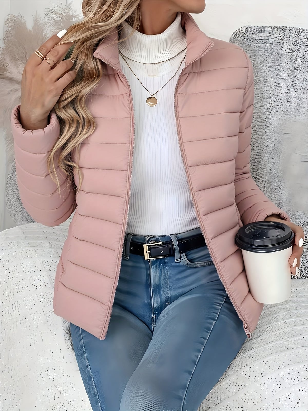 doudoune femme col montant coupe ajustée en rose