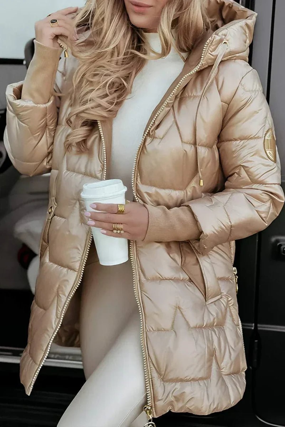doudoune longue femme à capuche zippée en beige