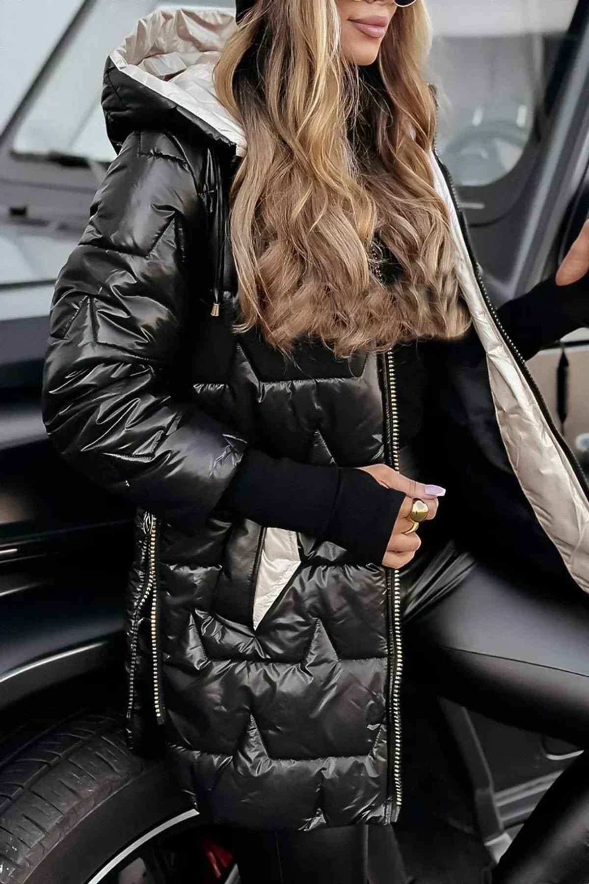 doudoune longue femme à capuche zippée en noir