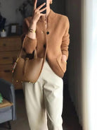 gilet femme boutonné col montant poches en marron