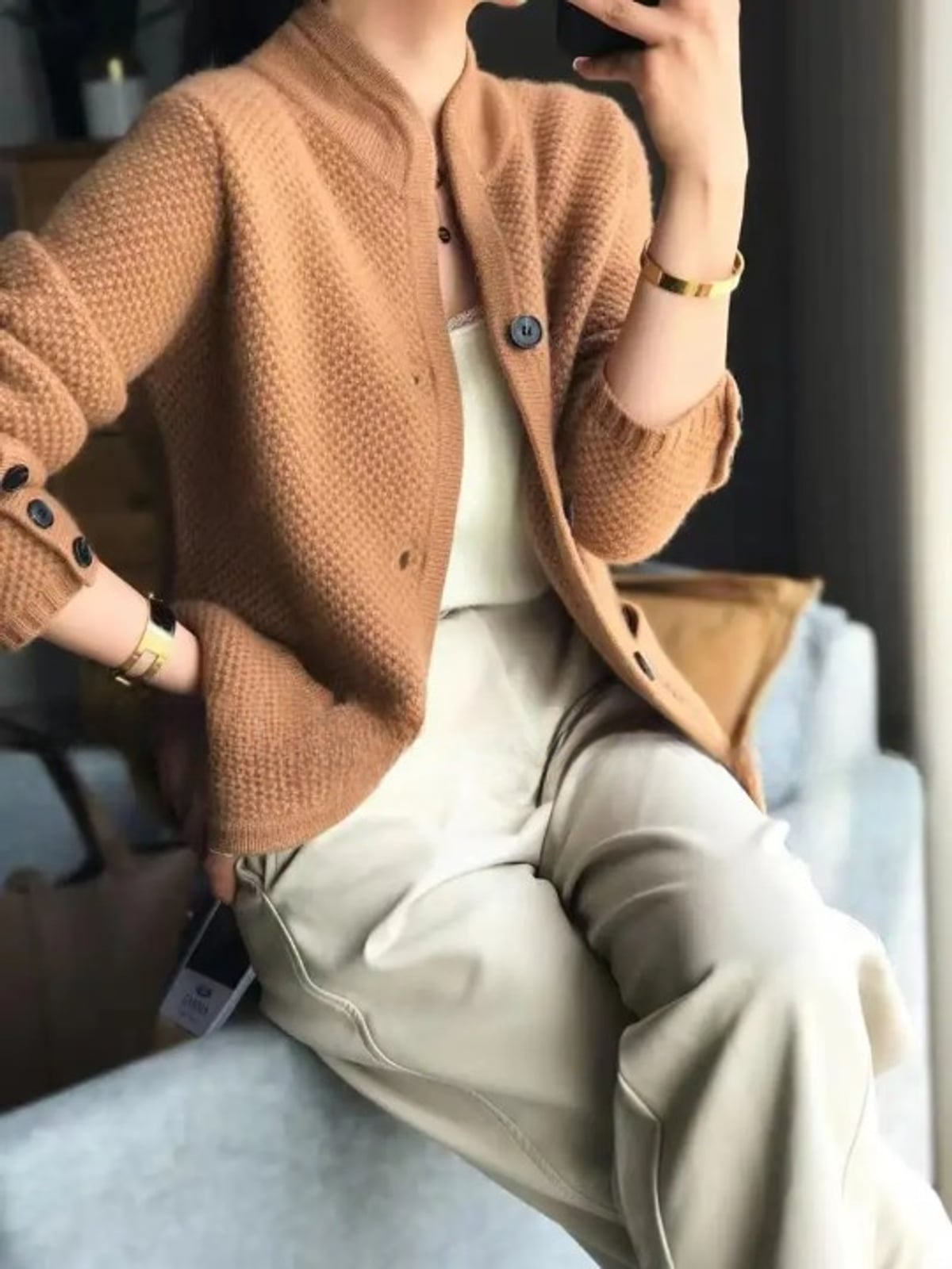 gilet femme boutonné col montant poches en marron