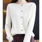 gilet femme col rond manches longues boutonné en blanc