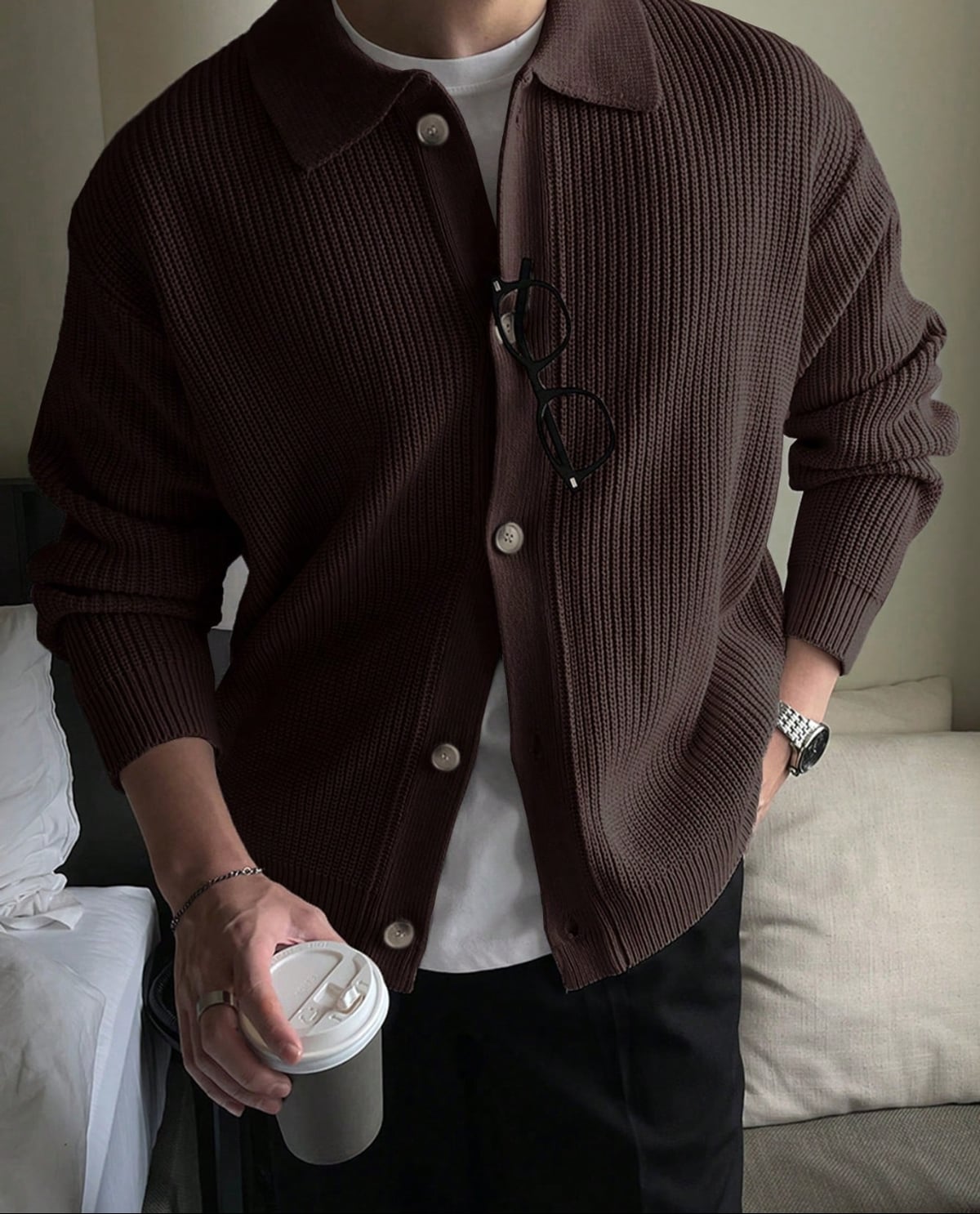 gilet homme col polo boutonné en marron
