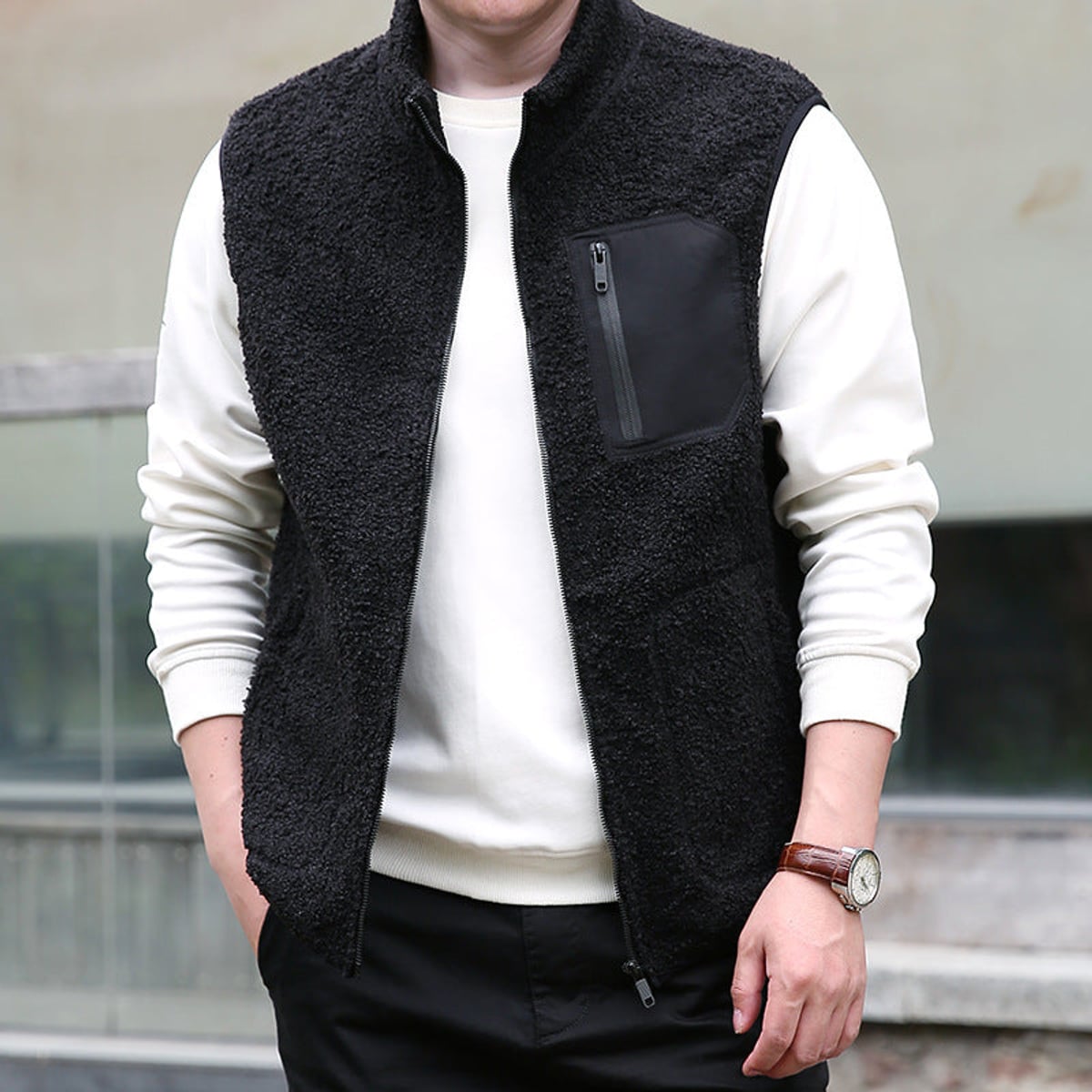gilet homme coupe décontractée poches zippées noir