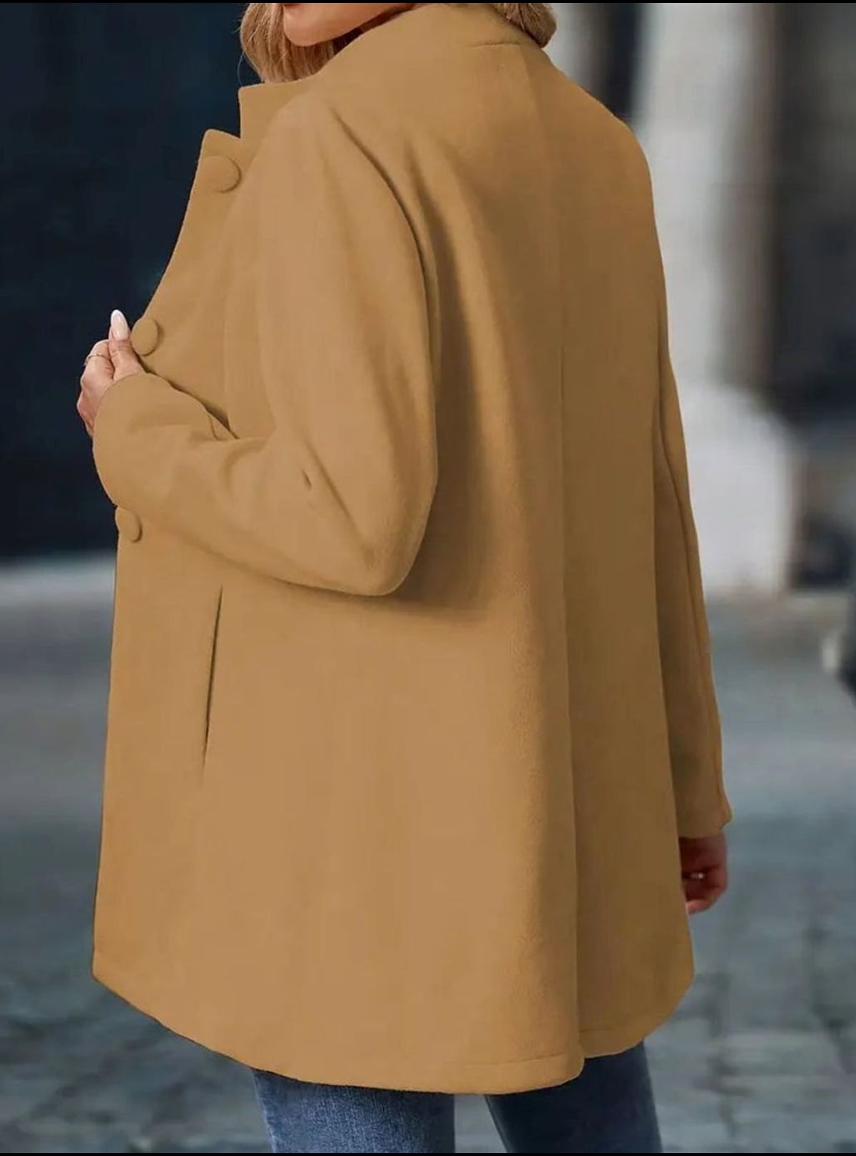 manteau femme col montant boutons en beige