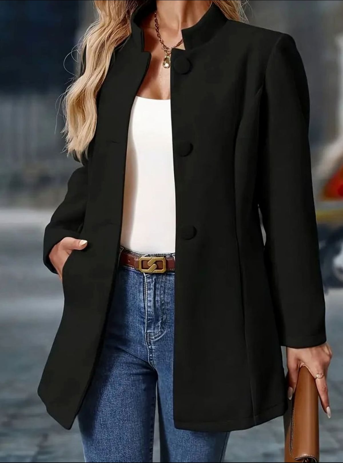 manteau femme col montant boutons en noir