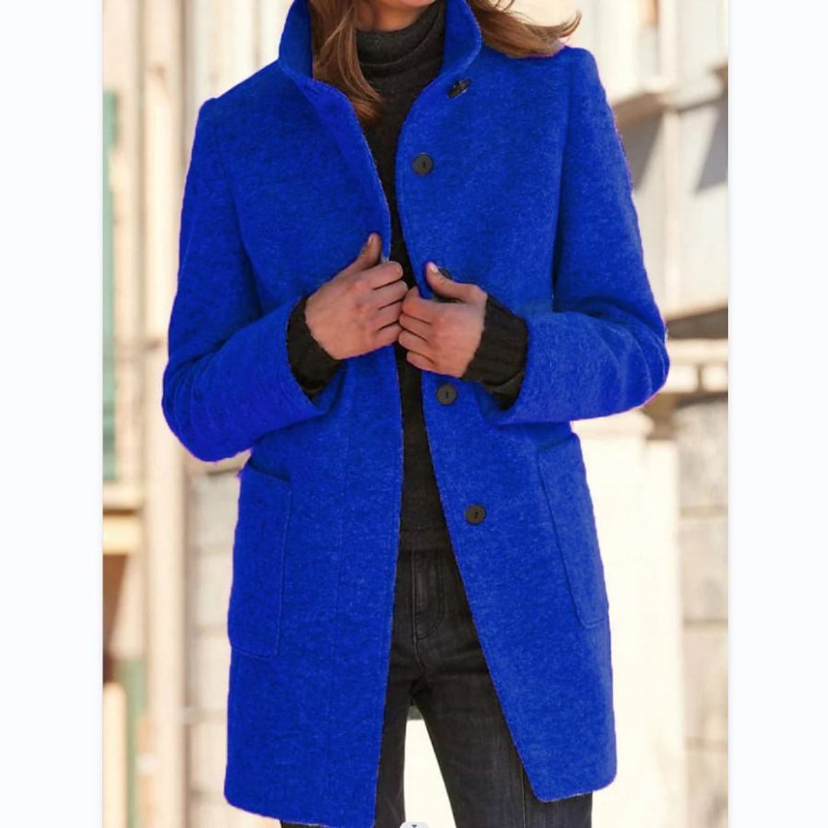 manteau femme col montant coupe droite en bleu ciel