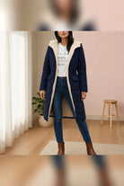 manteau femme longue coupe droite à capuche en bleu marine